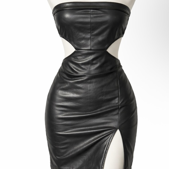 NWT🔥 Black Strapless Cutout Dress - Picture 1 of 6